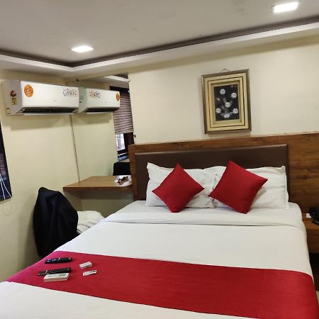 Hotel Happyland Bombaim Exterior foto