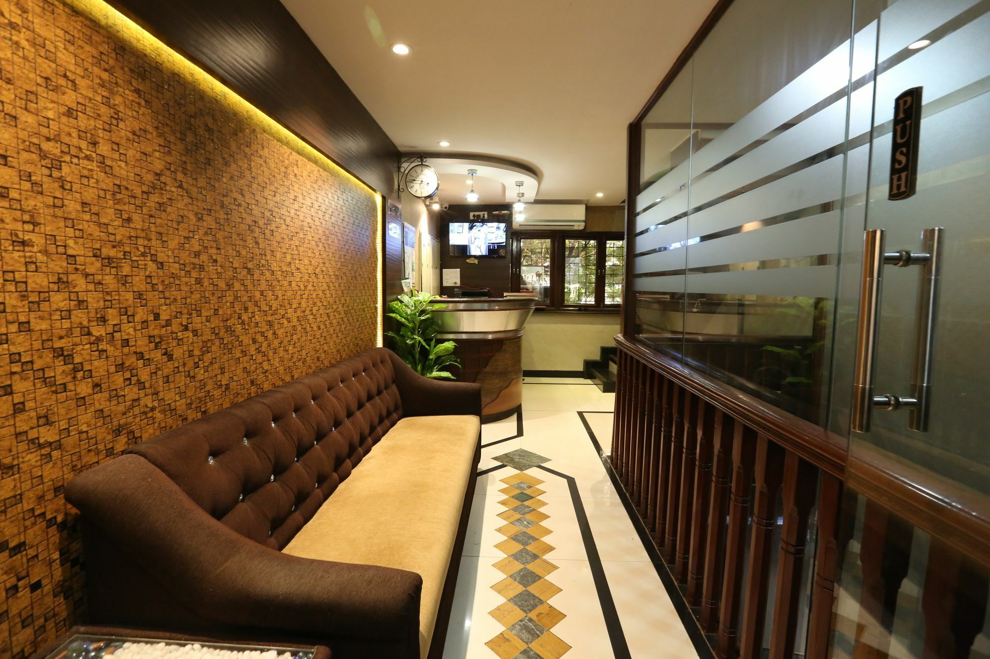 Hotel Happyland Bombaim Exterior foto