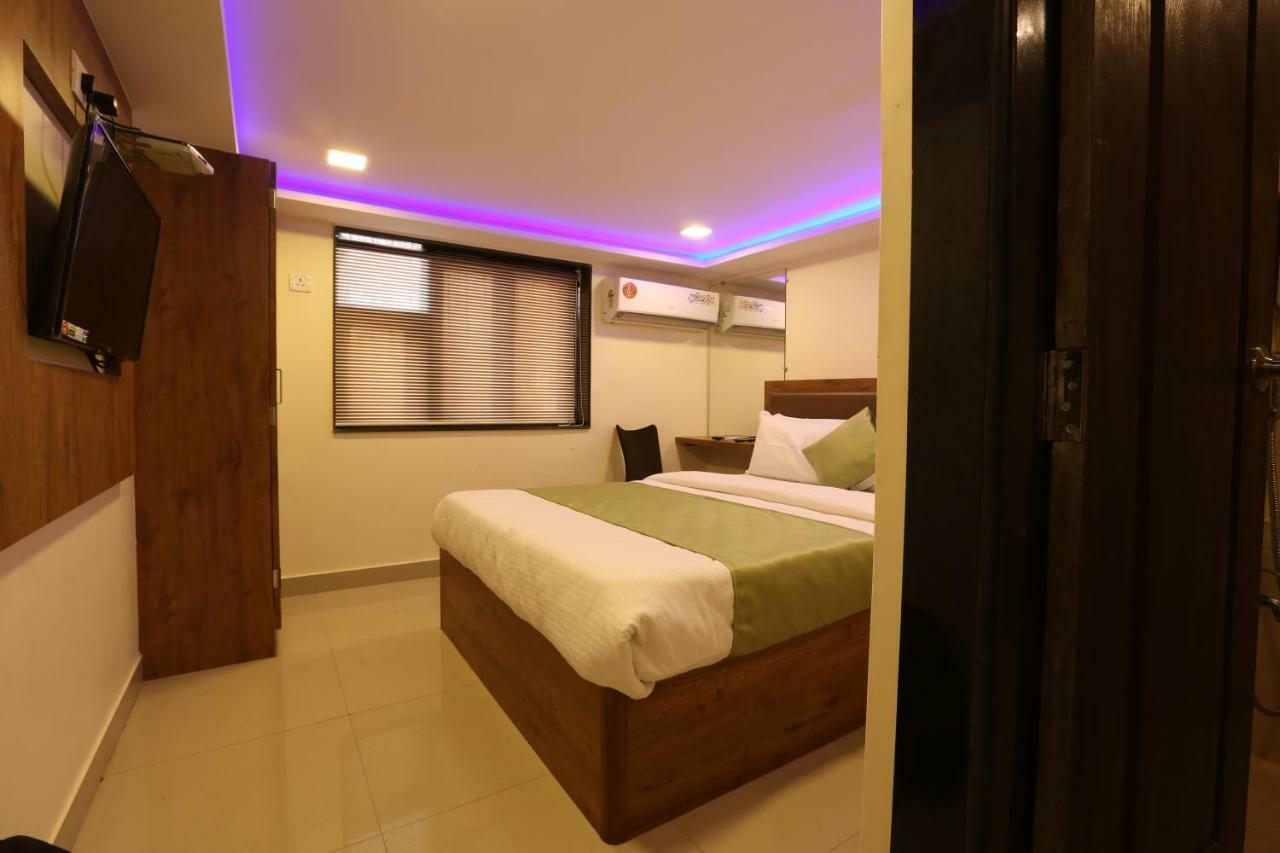 Hotel Happyland Bombaim Exterior foto