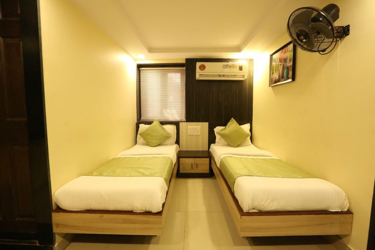 Hotel Happyland Bombaim Exterior foto