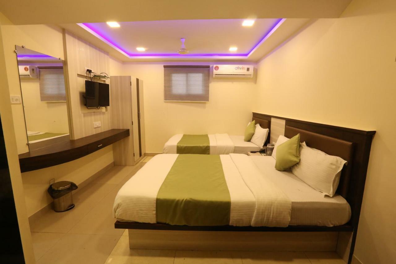 Hotel Happyland Bombaim Exterior foto
